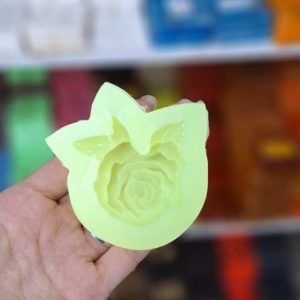 قالب گل‌رز سه‌برگ